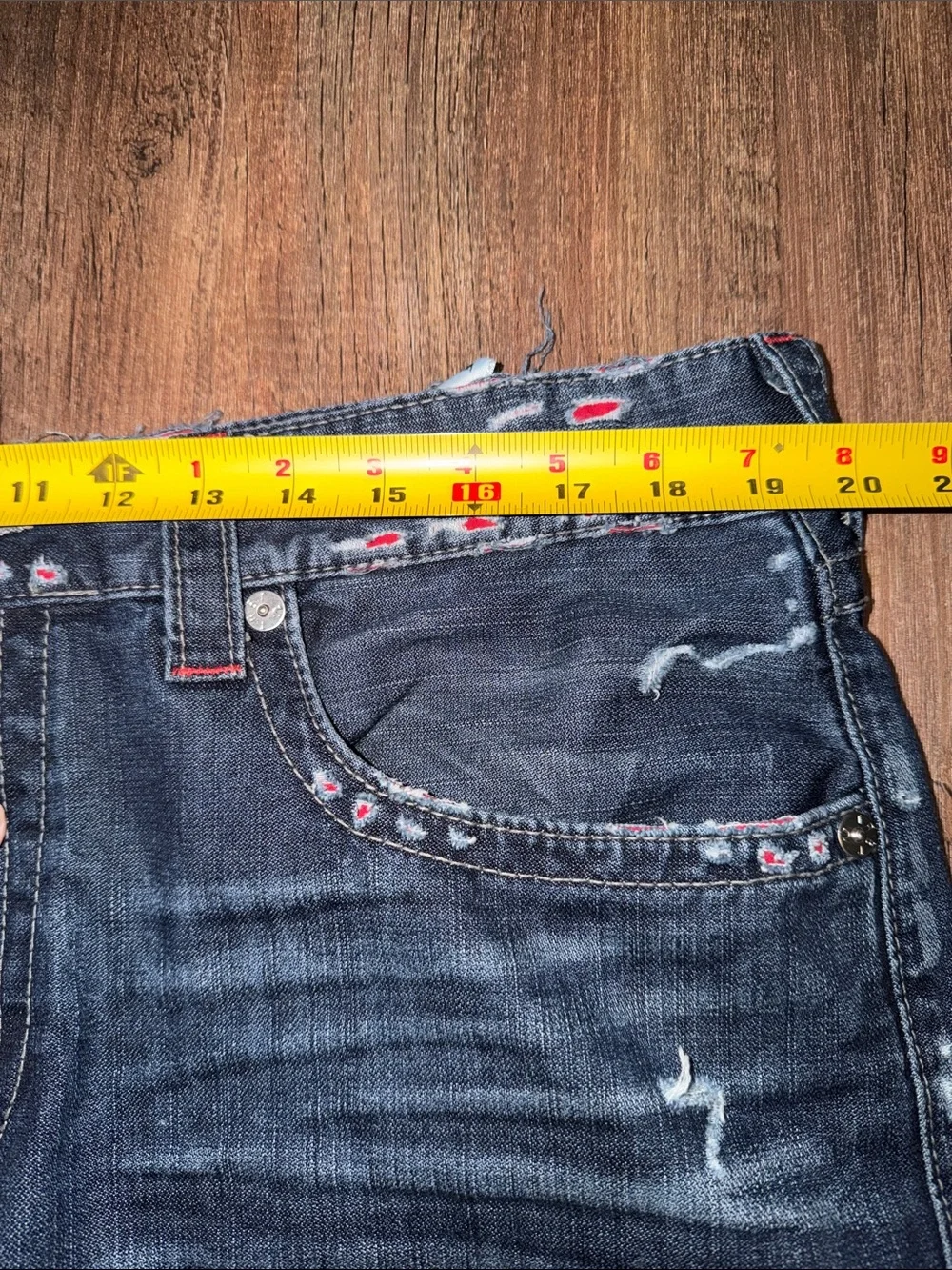 MENS TRUE RELIGION STRAIGHT JEANS DISTRESSED WITH RED STITCHING SIZE 38